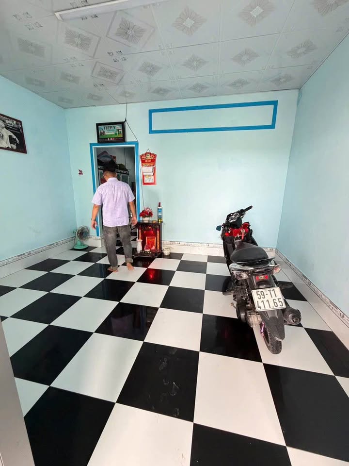 Nhà cấp 4 kiên cố 2 mặt tiền Hồ Thị Kỷ 144m² giá 730 triệu - View kênh thoáng mát!