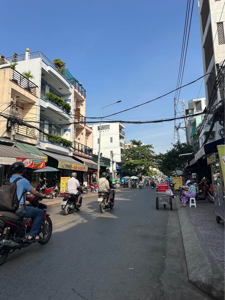 Nhà mặt tiền đường Bông Sao, quận 8, 40m² giá 7 tỷ - Gần trường học, vào ở ngay!