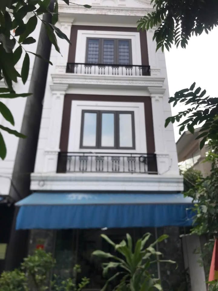 Nhà 4 tầng độc lập đường Bùi Thị Từ Nhiên, Hải Phòng - Giá 3.55 tỷ, để lại nội thất!