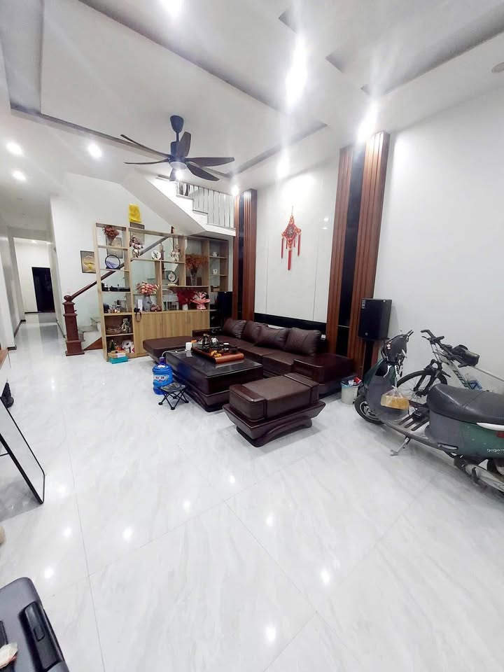 Nhà 2 tầng tại Cốc Lếu, Lào Cai 90m² giá chỉ 3.15 tỷ - Sẵn sàng vào ở ngay!