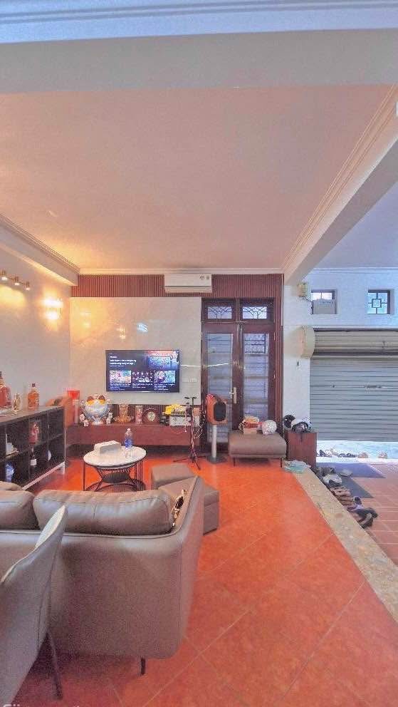 Nhà riêng đường Nguyễn Sơn, Bồ Đề 48m² giá 10 tỷ - Ô tô vào tận nhà!