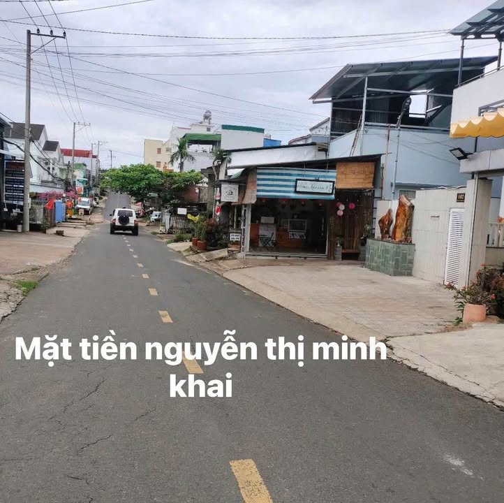 Đất mặt tiền Nguyễn Thị Minh Khai, B'lao 100m² giá 3.3 tỷ - Vị trí kinh doanh lý tưởng!