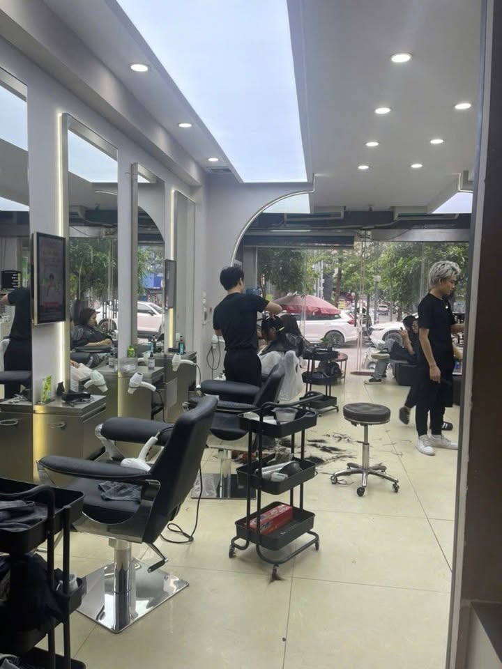 Nhà mặt phố Thái Hà 78m² giá 21.2 tỷ - Doanh thu khủng 65 triệu/tháng!