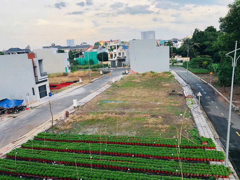 Lô đất 2 mặt tiền TDC Bình Đức 1 Lái Thiêu 71m² giá 3.89 tỷ - Cơ hội vàng đầu tư!