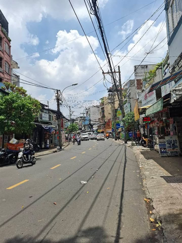 Nhà phố Hàn Hải Nguyên Quận 11, 33m² giá thỏa thuận - Dòng tiền ổn định 15 triệu/tháng!