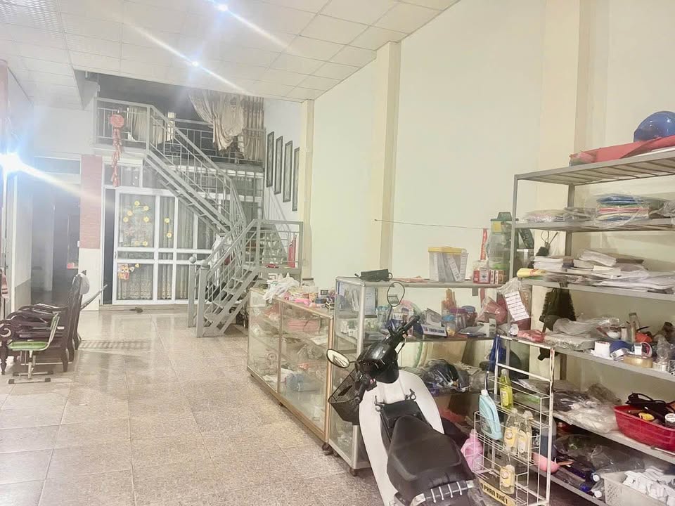 Nhà cấp 4 Cam Đường 187.5m² giá 5.255 tỷ - Kinh doanh thuận lợi ngay trung tâm!