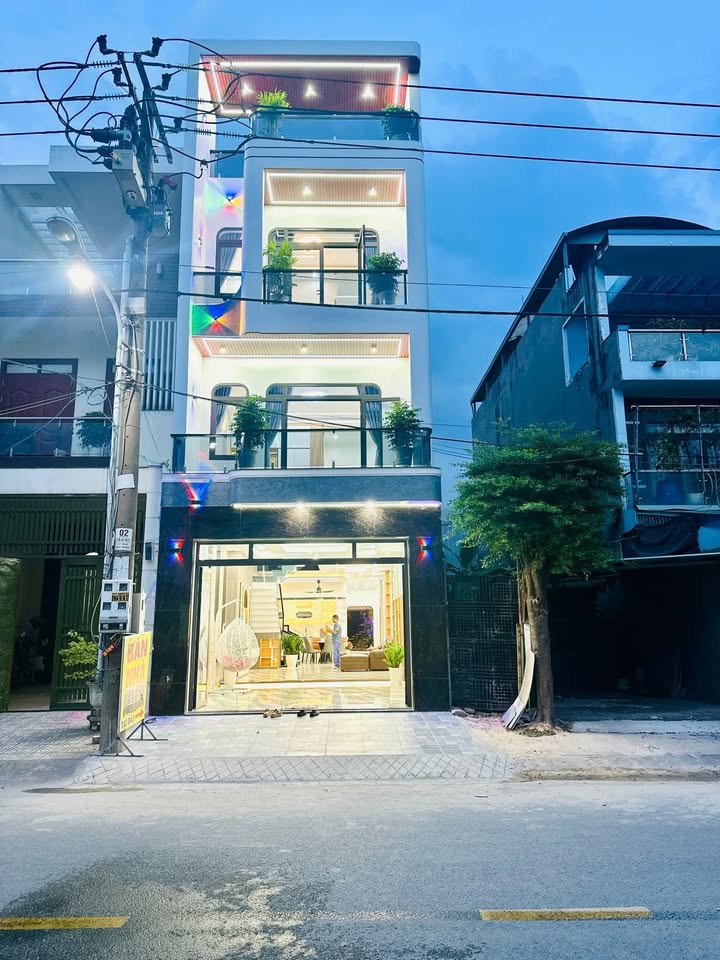 Nhà phố 3 tầng Phường An Phú, 115m² giá 7.3 tỷ - Full nội thất sang trọng!