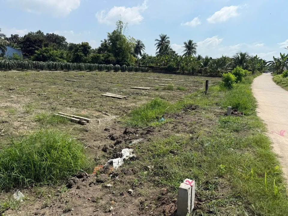 Đất thổ cư 165m² xã Vĩnh Công, Tây Ninh giá 390 triệu - Đường thông thoáng, giao thông thuận lợi!