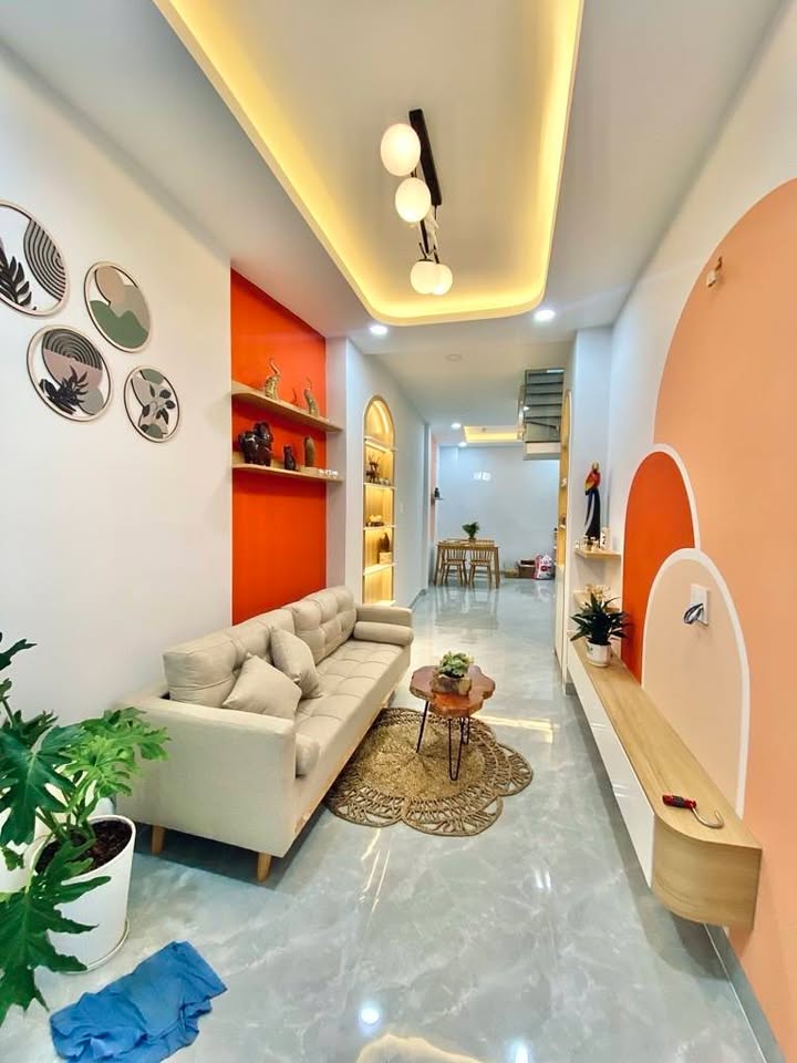 Nhà mới đẹp Phạm Văn Đồng Gò Vấp 32m² giá 3.9 tỷ - Full nội thất, sát sân bay!