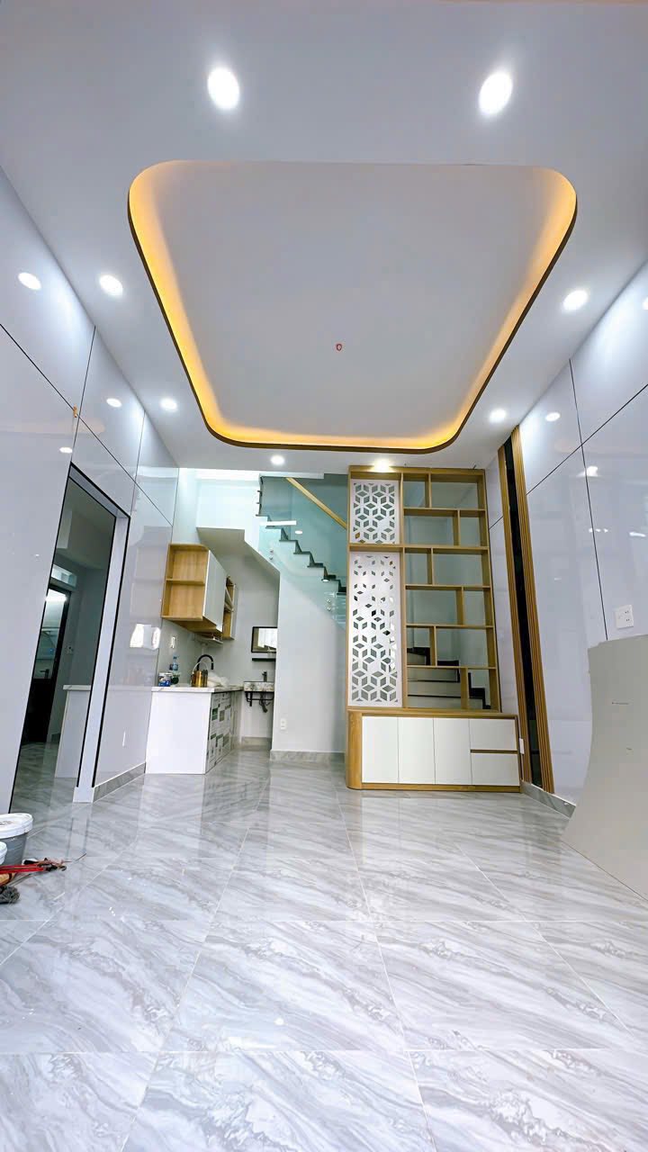 Nhà phố Xóm Đạo Quận 4 57.1m² giá 5.55 tỷ - Nhà mới hoàn thiện, nội thất cao cấp!