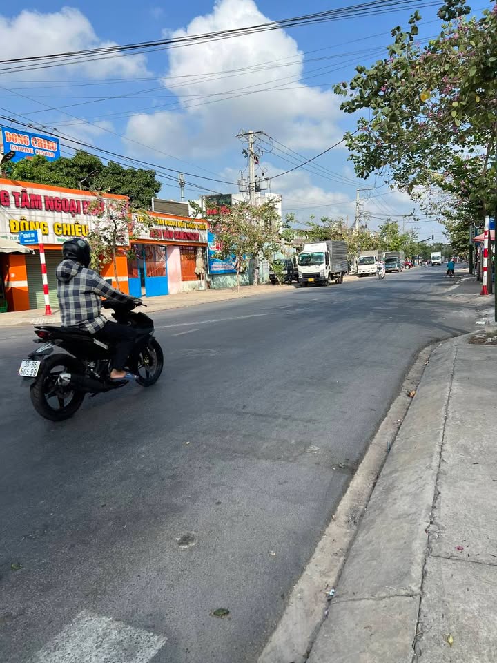 Mặt tiền đường Chiêu Liêu Dĩ An 120m² giá 6 tỷ - Đầu tư kinh doanh sinh lời!