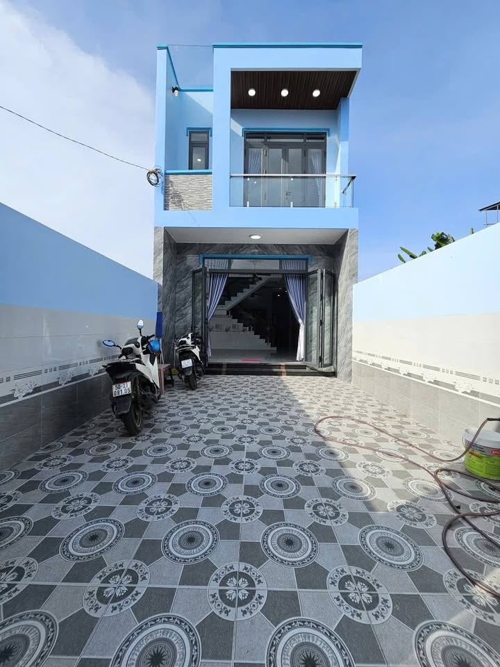 Nhà trệt lầu 106.8m² đường Hai Bà Trưng, Dĩ An - Giá 5.5 tỷ, chính chủ bán!