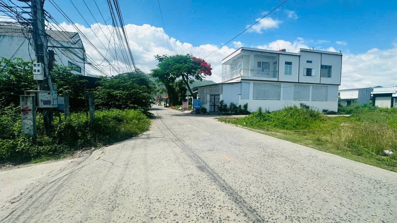 Đất mặt tiền đường Huỳnh Thúc Kháng Diên Toàn 96m² giá 2.6 tỷ - Vị trí siêu đẹp, tiềm năng sinh lời cao!