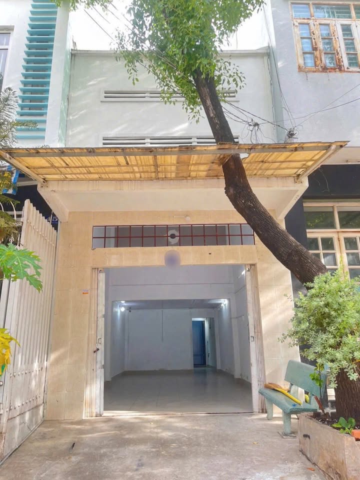 Nhà mặt tiền đường Bùi Điền, Quận 8, diện tích 54m², giá 7.7 tỷ - Đầu tư sinh lời ngay!