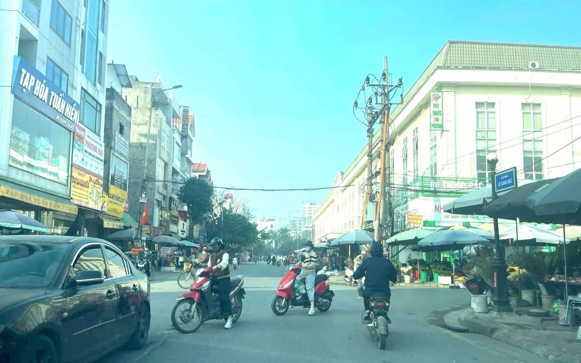 Đất Tặng Nhà Lê Quang Đạo Từ Sơn 90m² giá 15 tỷ - Cơ hội đầu tư sinh lời!