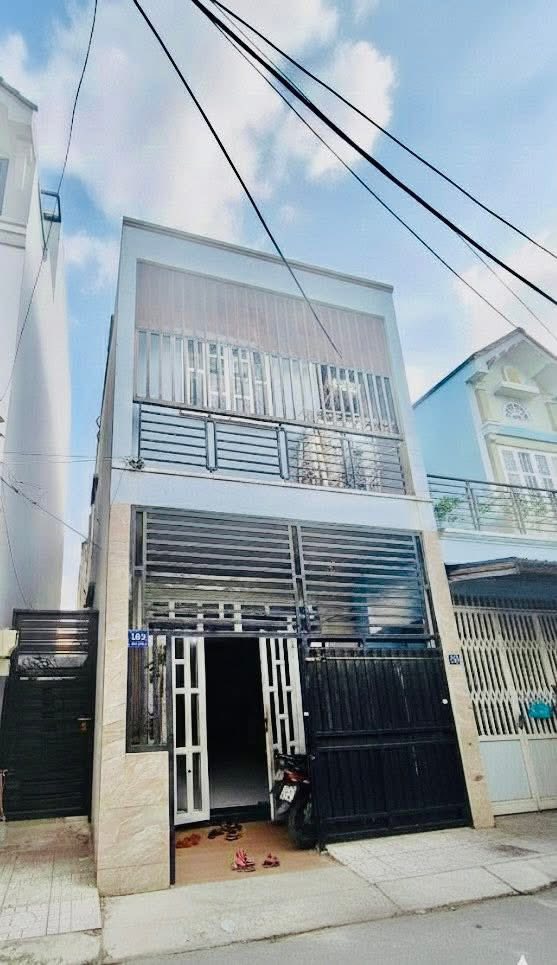 Nhà 2 tầng Hiệp Bình Phước, Thủ Đức 40m² giá 3.6 tỷ - Đường 4m an ninh, sạch đẹp!