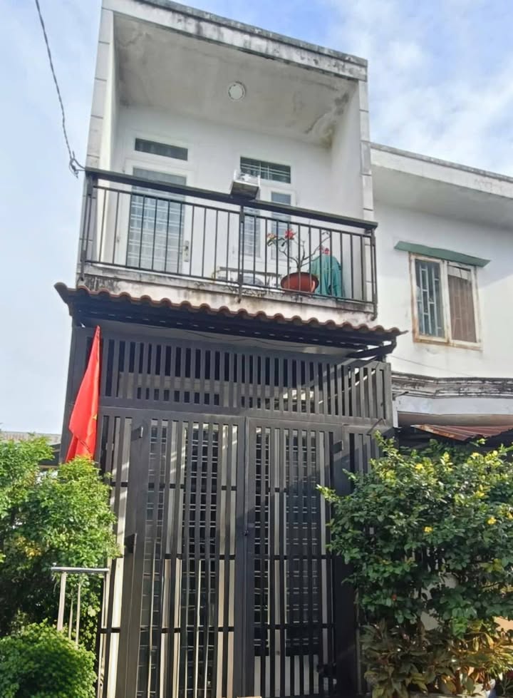 Nhà 2 tầng Tân Kỳ Tân Quý 30m² giá chỉ 2.6 tỷ - Kinh doanh tuyệt vời!