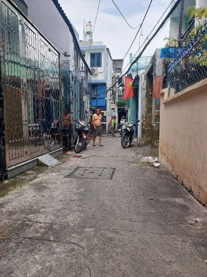 Nhà riêng Gò Vấp - 94.6m² giá 9.35 tỷ - Vị trí đắc địa gần Bệnh viện 175!