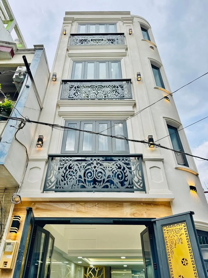 Nhà xây mới đường Nguyễn Thượng Hiền, 32m² giá 7.45 tỷ - Thiết kế hiện đại, tiện nghi!