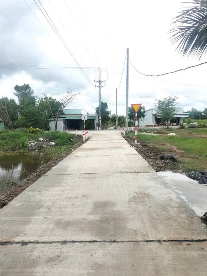 Đất nền 5 công tại Tham Đôn, Mỹ Xuyên chỉ 650 triệu - Sẵn sàng xây dựng!