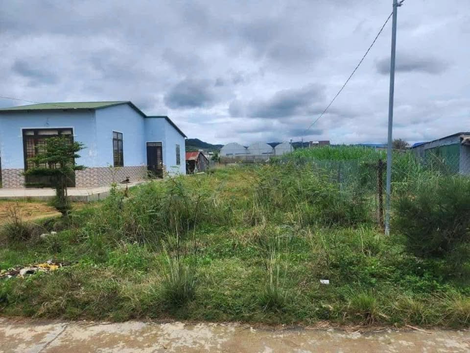 Đất thổ cư Ka Đô 400m² giá chỉ 800 triệu - Mặt tiền rộng, vị trí đẹp!