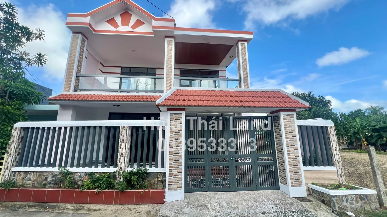 Nhà 2 tầng Hòa Xuân - Cẩm Lệ 122m² giá 3.59 tỷ - Không gian sống lý tưởng!