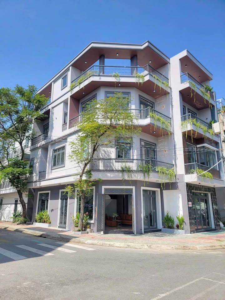 Nhà lô góc KDC Đại Ngàn, Thuận Giao 75m² giá 7.9 tỷ - Thiết kế hiện đại, tiện nghi!