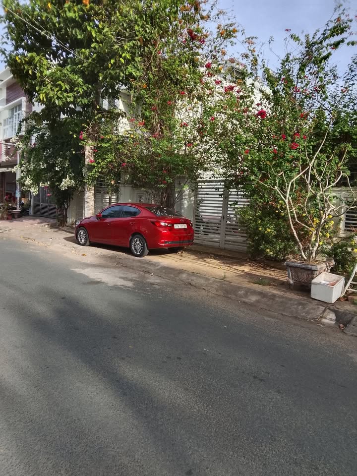 Nhà trọ 5 phòng đường Bờ Tây, Châu Đốc, 100m² - Đầu tư sinh lời cao!