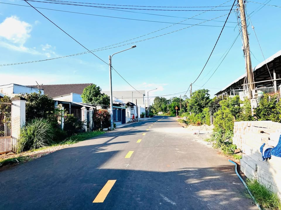 Đất nền Thị Trấn Đất Đỏ 123m² giá 1.38 tỷ - Vị trí trung tâm, cơ hội đầu tư hấp dẫn!