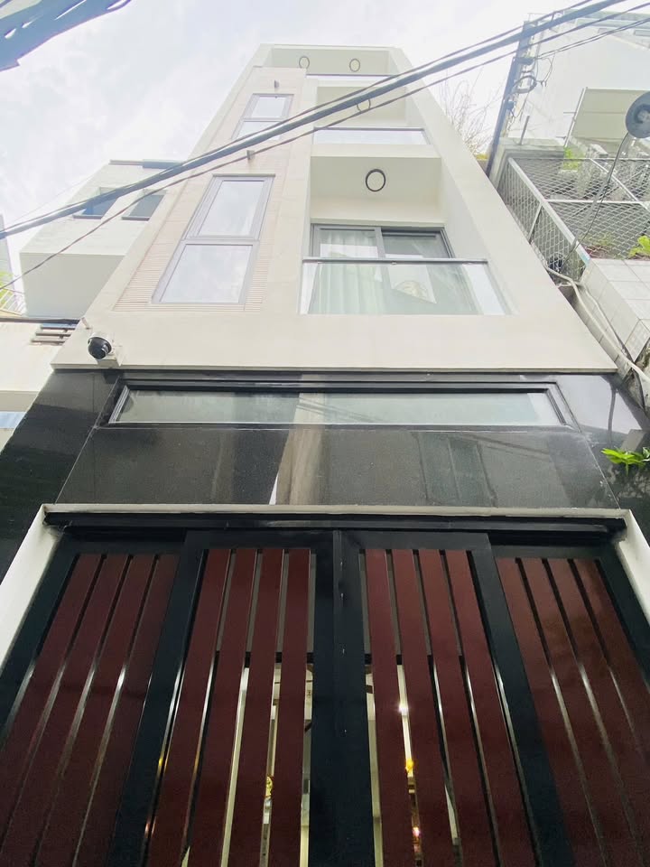 Nhà mặt tiền Điện Biên Phủ, P11, Q10 - Diện tích 55m² - Nhà mới nội thất xịn!