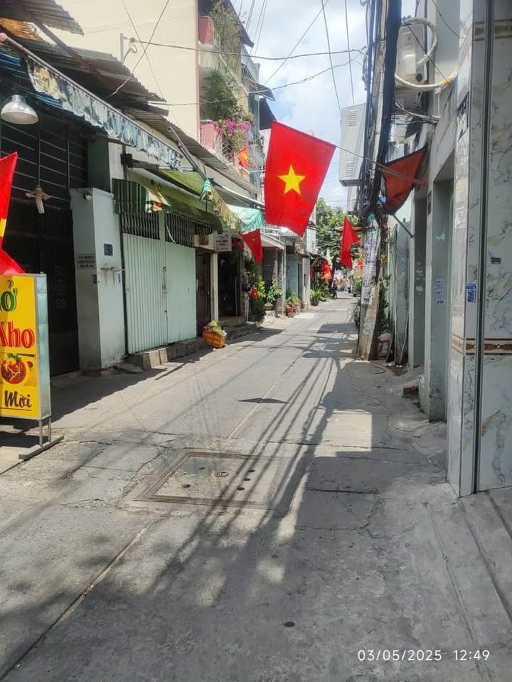 Nhà phố Tân Phú 120m² giá 11.8 tỷ - Chính chủ bán, nở hậu đẹp!