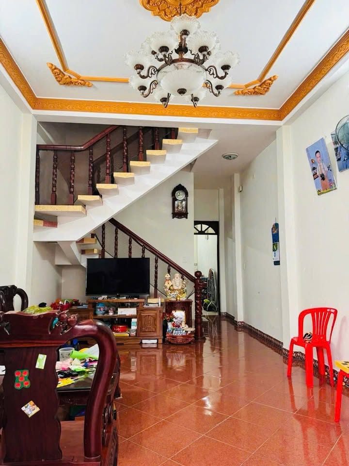 Nhà phố Tân Sơn Nhì, Quận Tân Phú 64.8m² giá 7.95 tỷ - Nhà kiên cố, dọn vào ở ngay!