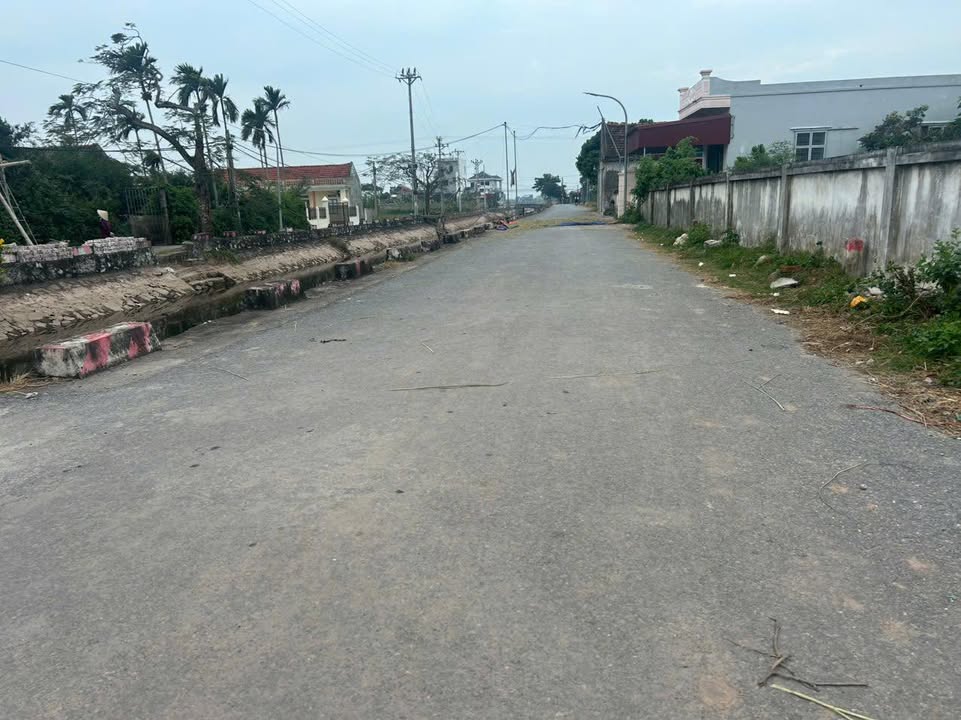 Đất lô góc Thôn Phú Bình, Nghĩa Bình 165m² giá 1.85 tỷ - Tiềm năng tăng giá mạnh!