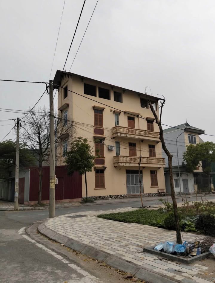 Nhà cho thuê Đan Phượng 60m² giá thỏa thuận - Căn góc 2 mặt tiền thoáng đãng!