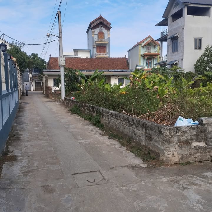 Đất chính chủ Xóm Gốm – Mỹ Lương, Chương Mỹ, 215m² giá 3 tỷ - Đầu tư sinh lời ngay!