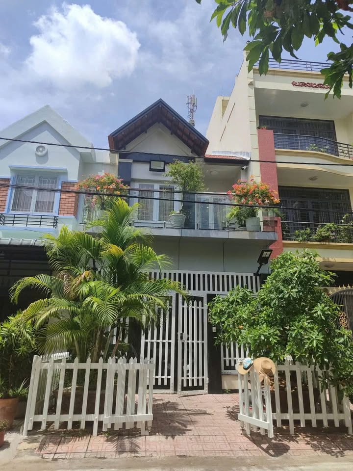 Nhà mặt tiền Quận 2, Bình Trưng Đông 100m² giá 14 tỷ - Đầu tư sinh lời ngay!