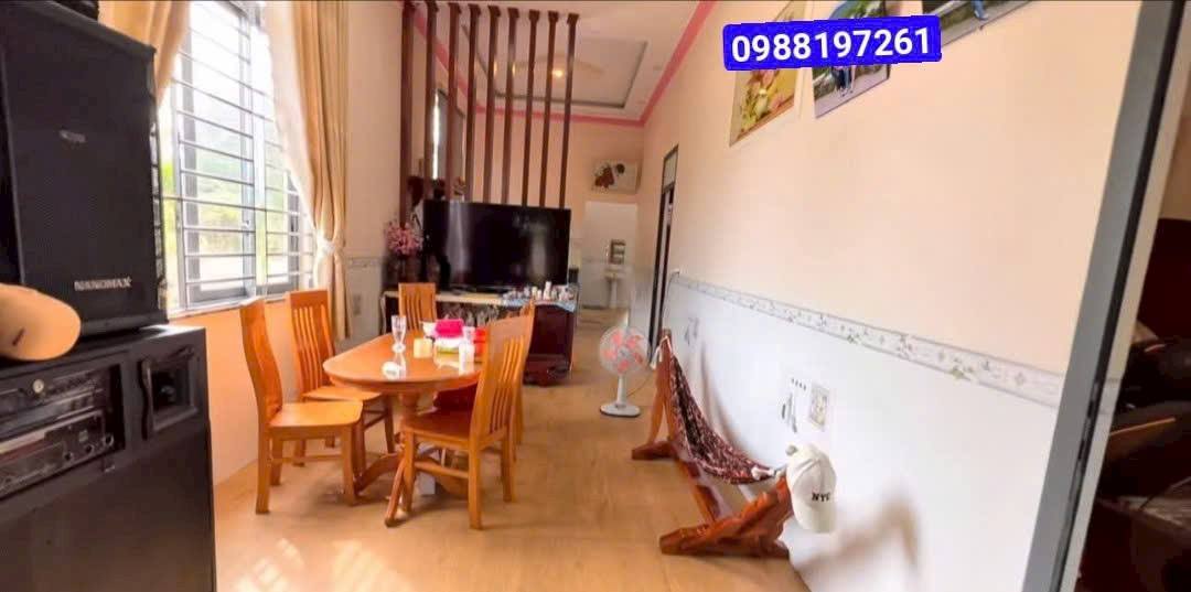 Nhà phố Ngãi Giao 350m² giá 2.6 tỷ - Nhà mới đẹp, chỉ việc dọn vào ở!