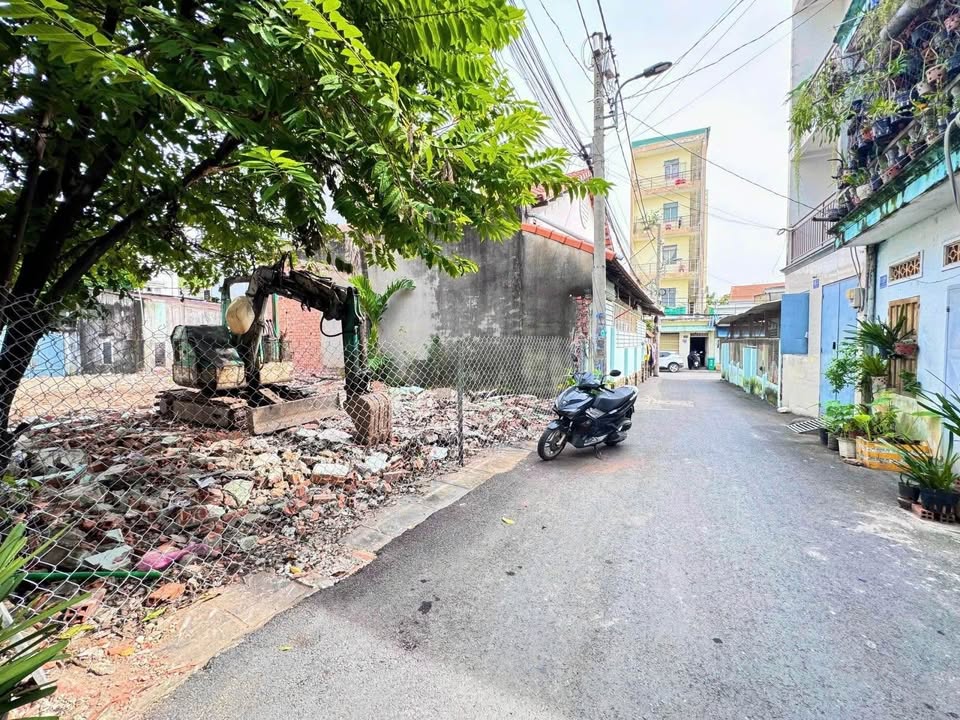 Nhà kinh doanh hẻm 387 Lê Văn Việt, Thủ Đức 88m² giá 6.9 tỷ - Đầu tư sinh lời lý tưởng!