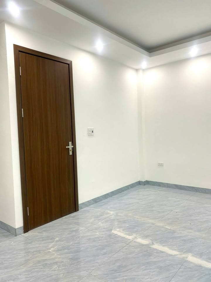 Nhà 5 tầng chính chủ tại Phú Lương, Hà Đông 30m² giá chỉ 5.55 tỷ - Khu vực kinh doanh sầm uất!