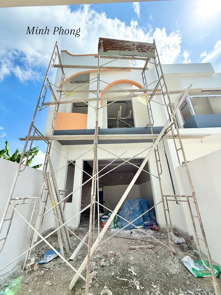 Nhà lầu Bàu Trâm 80m² giá 1.95 tỷ - Khu dân cư sầm uất, an ninh