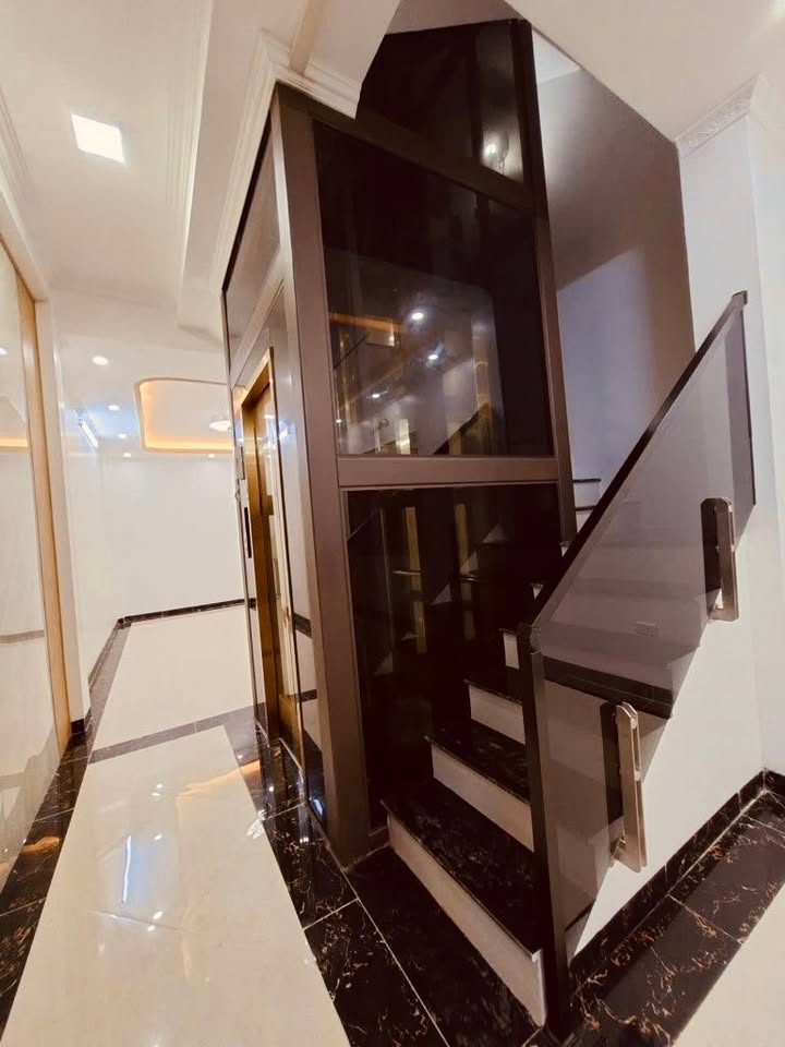 Nhà phố Xuân La 55m² giá 15 tỷ - Đầu tư sinh lời ngay!