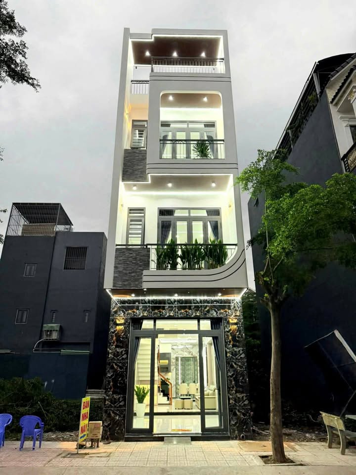 Nhà 1 Trệt 2 Lầu Bình Chuẩn 60m² giá 5 tỷ - Full nội thất cao cấp!