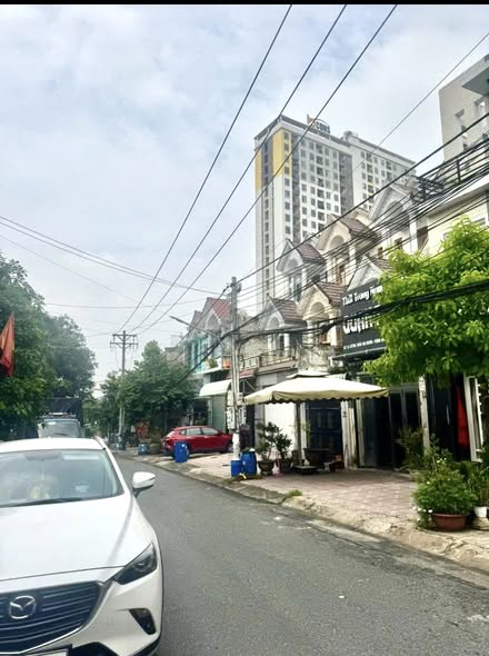 Nhà mặt tiền Trần Đại Nghĩa, Dĩ An 72m² giá 5.6 tỷ - Cơ hội sở hữu không thể bỏ lỡ!