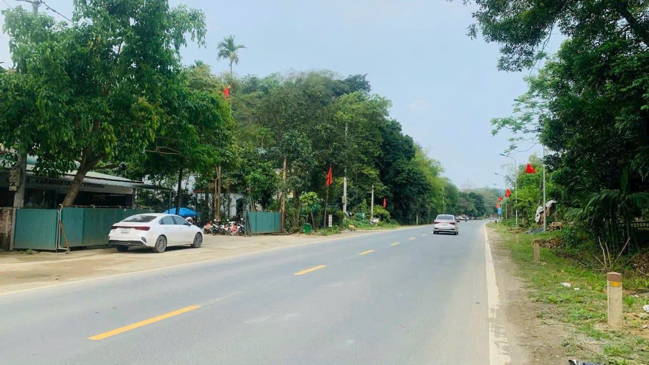 Đất mặt đường Quốc lộ 6 Lương Sơn 195m² giá 3.X tỷ - Vị trí kinh doanh đắc địa!