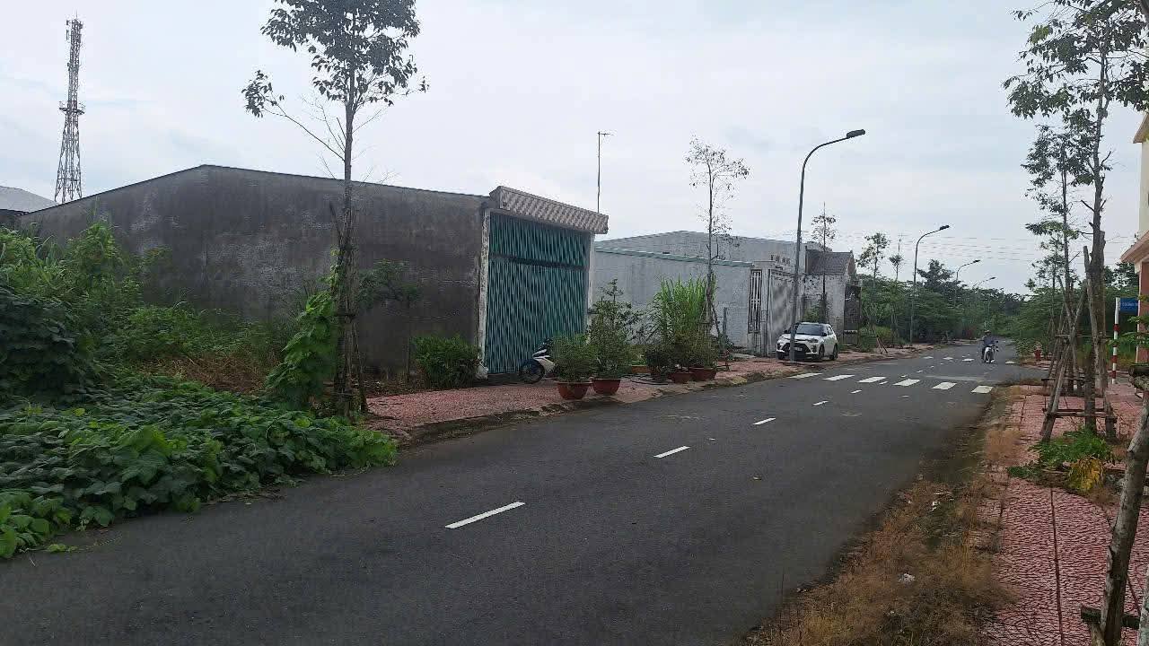 Đất nền liền kề Khu hành chính Bình Phú, Cai Lậy 100m² giá 1.1 tỷ - Sổ hồng riêng công chứng nhanh!