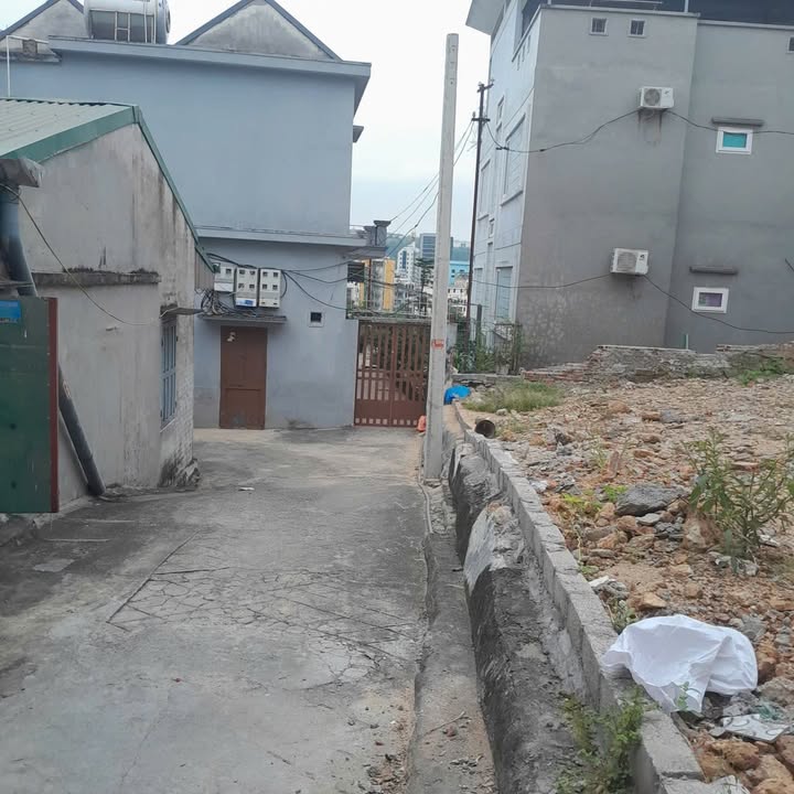 Đất nền Hồng Gai - Quảng Ninh: 3 ô đất giá từ 1.7 tỷ - Đầu tư sinh lời cao!