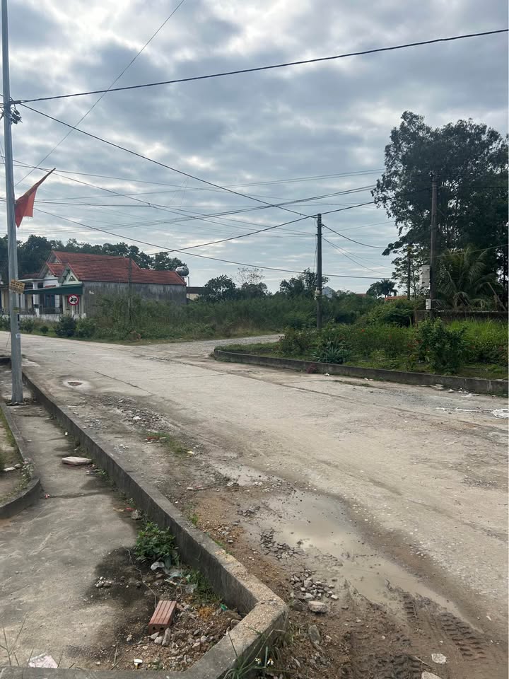 Đất nền Hải Đông Móng Cái 104m² giá chỉ 5xx triệu - Vị trí vàng gần cổng chào!