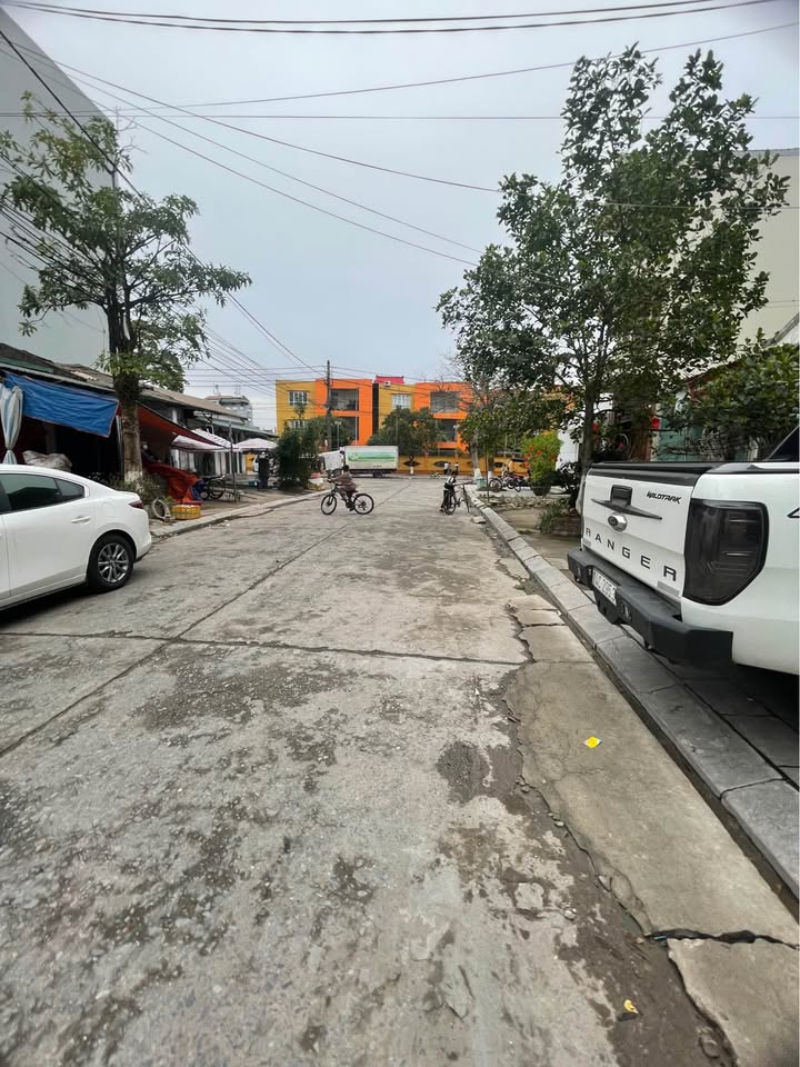 Đất nền đường Duy Tân, Móng Cái 90m² giá 2 tỷ - Đầu tư sinh lời tiềm năng!