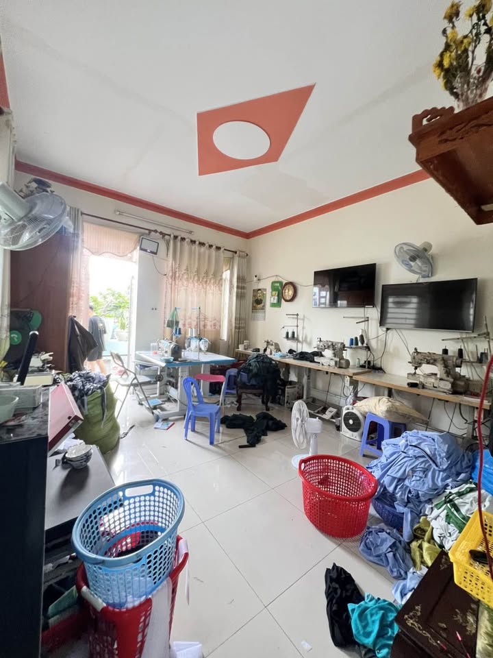 Nhà 3 phòng ngủ Tân Đông Hiệp 78m² giá thỏa thuận - Vị trí đắc địa, tiện ích đầy đủ!