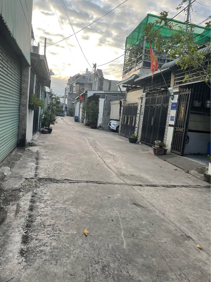 Nhà riêng Dĩ An 59m² giá 2.79 tỷ - Nhà mới sang tên nhanh chóng!